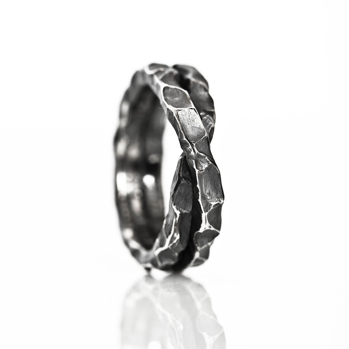 Möbius X2 Black Ring Modular Collection DENIS MUSIC