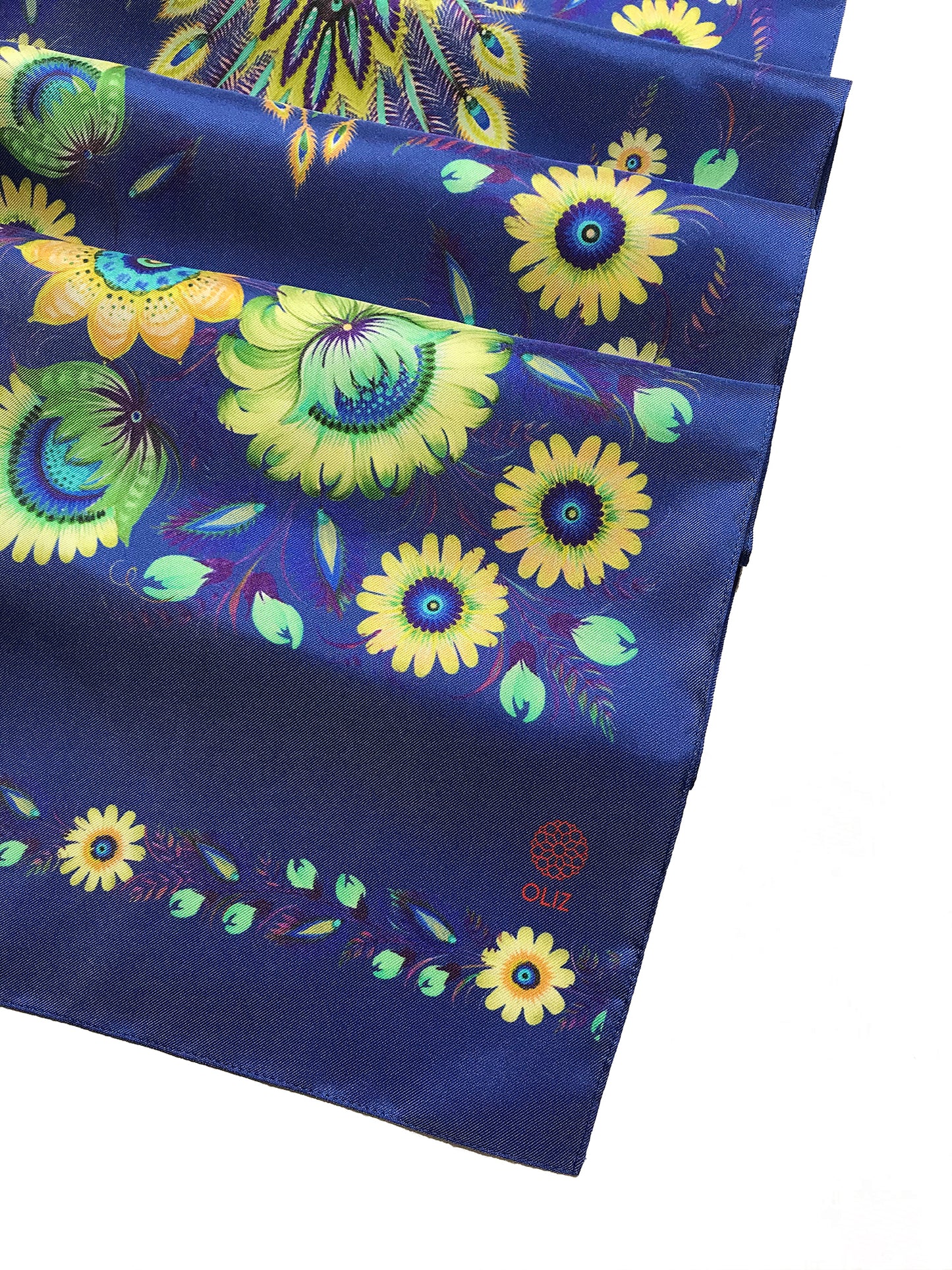 Shawl Magic Firebirds OLIZ