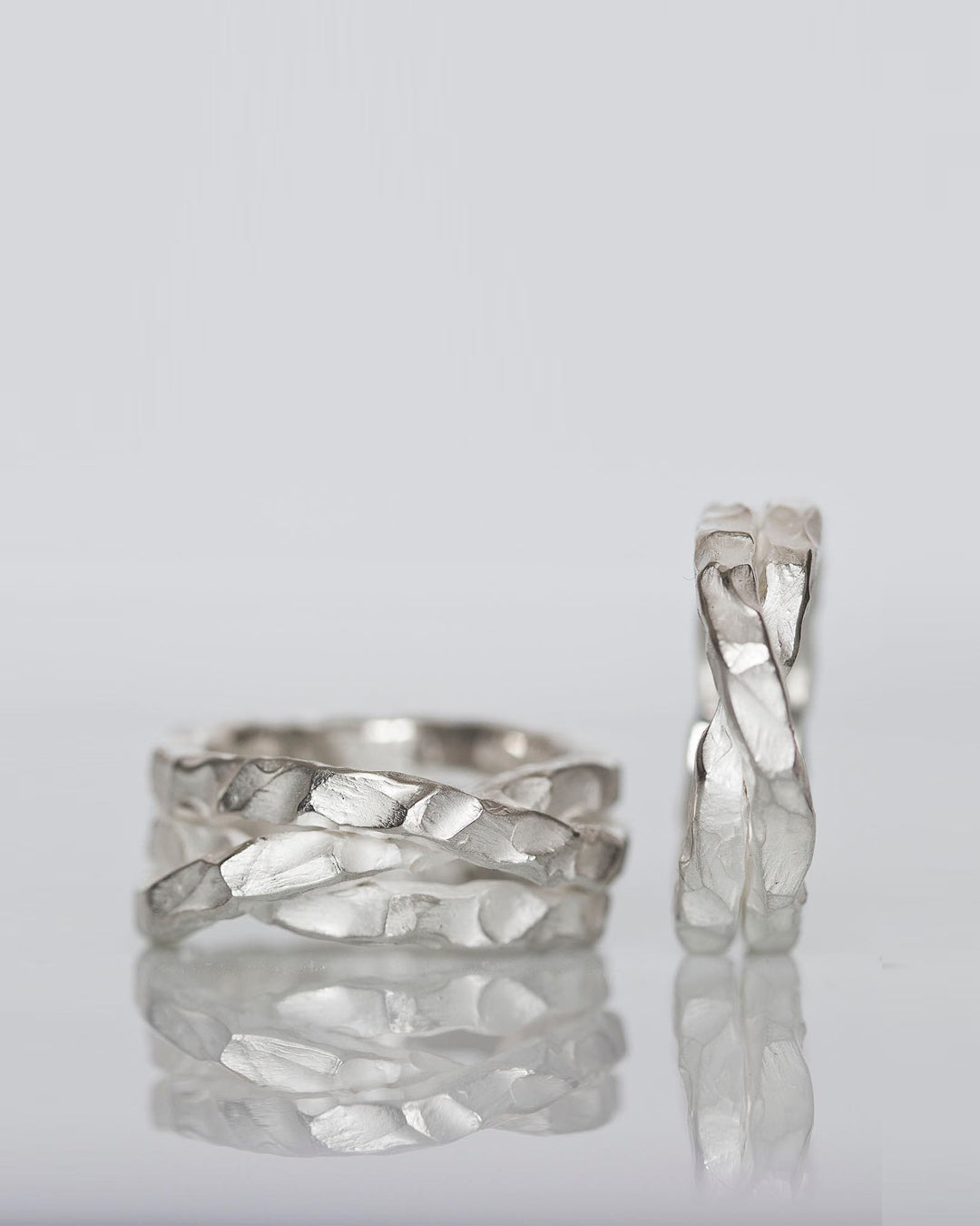 Möbius XX3 White Ring Modular Collection DENIS MUSIC
