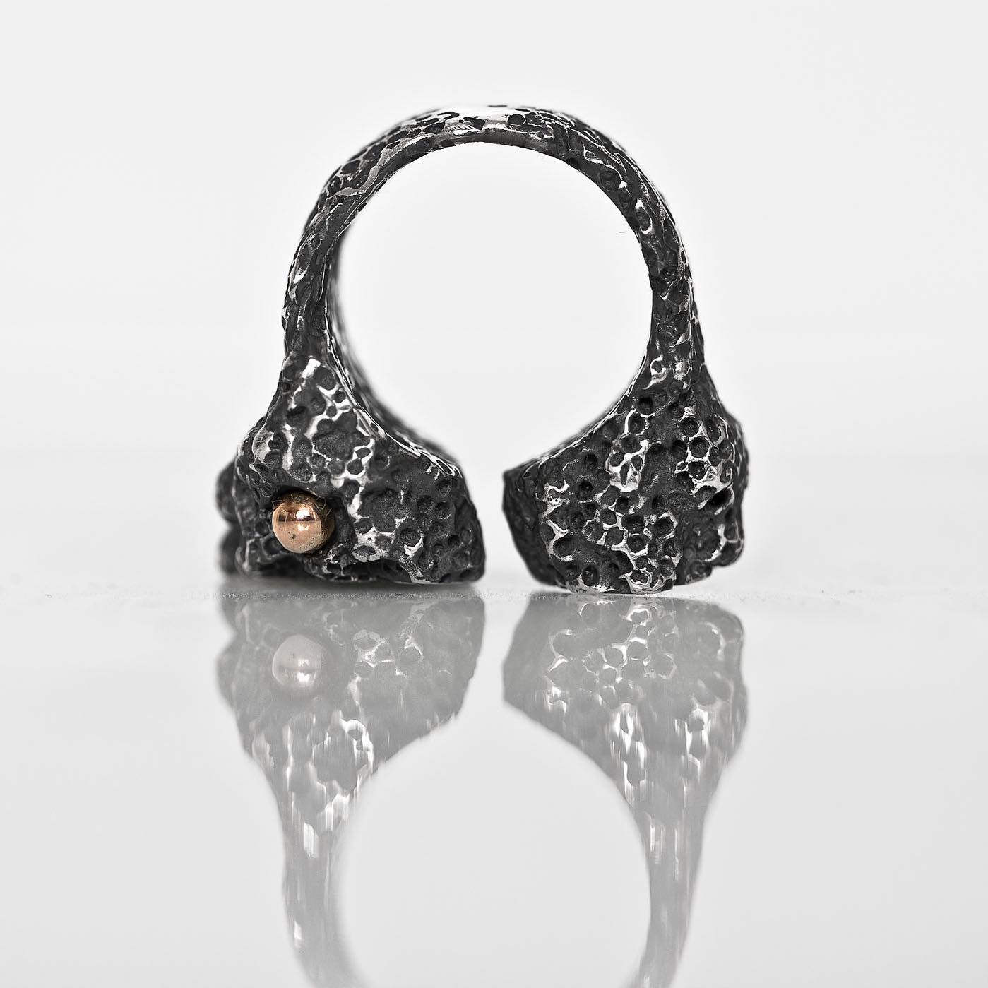 Montipora Ring Coral Shadow Collection DENIS MUSIC