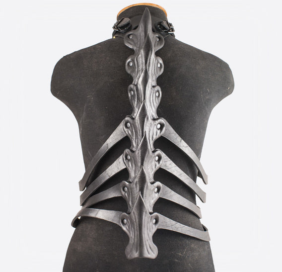 Black Dragon Spine Belt Bob Basset