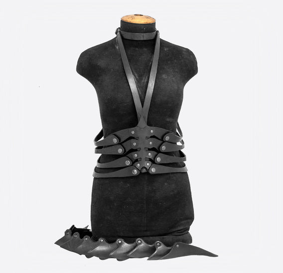 Black Dragon Spine Belt with Tail Bob Basset