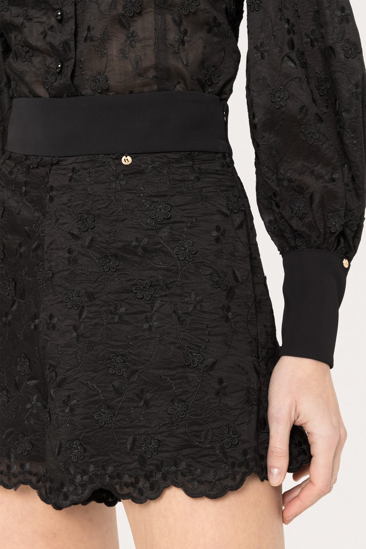 Embroidered lyocell shorts NISSA