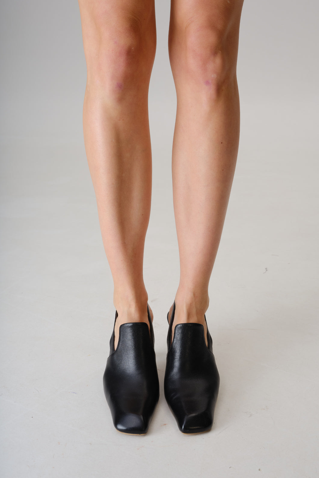 SONIA Black Leather Pumps /7 cm/ KACHOROVSKA