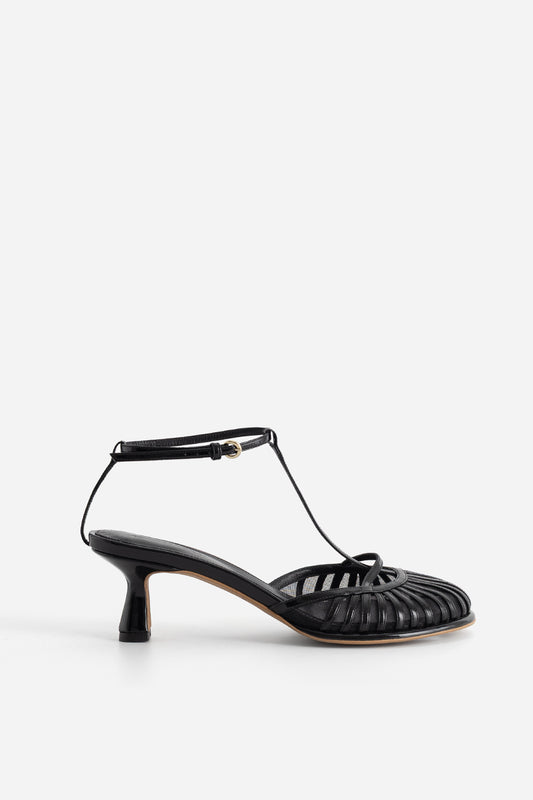 GOLDIE BLACK PATENT LEATHER SANDALS /5 CM/ KACHOROVSKA