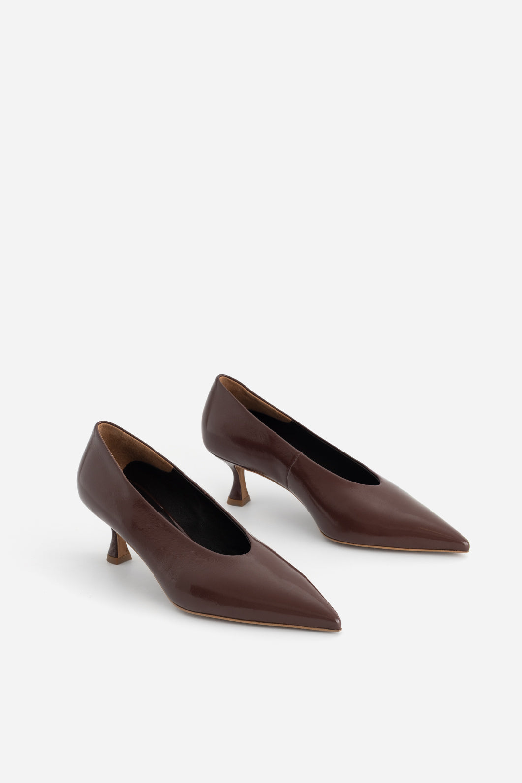 NELLIE BROWN LEATHER PUMPS KACHOROVSKA