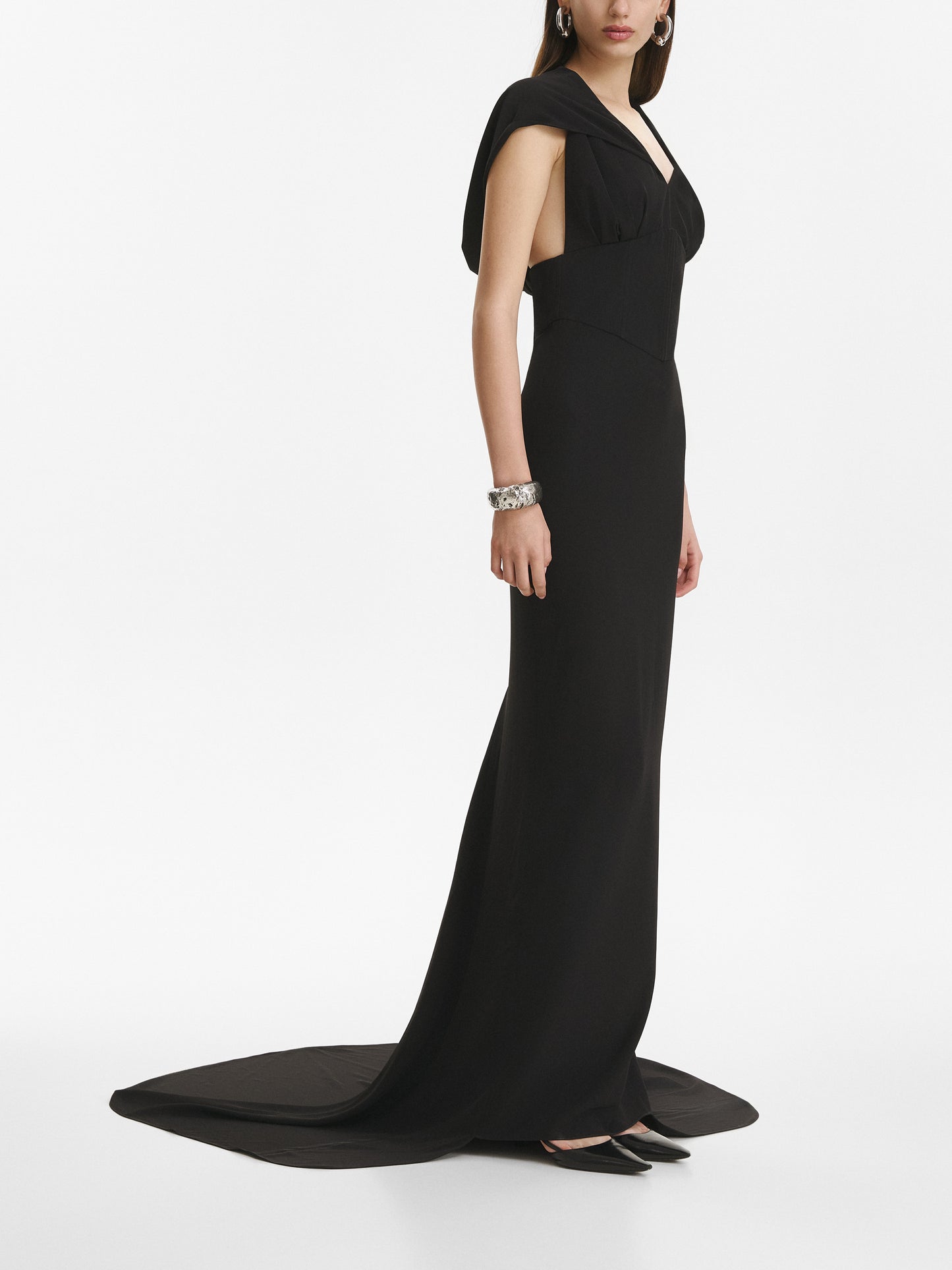 Hooded gown VESTIAIRE D'UN OISEAU LIBRE