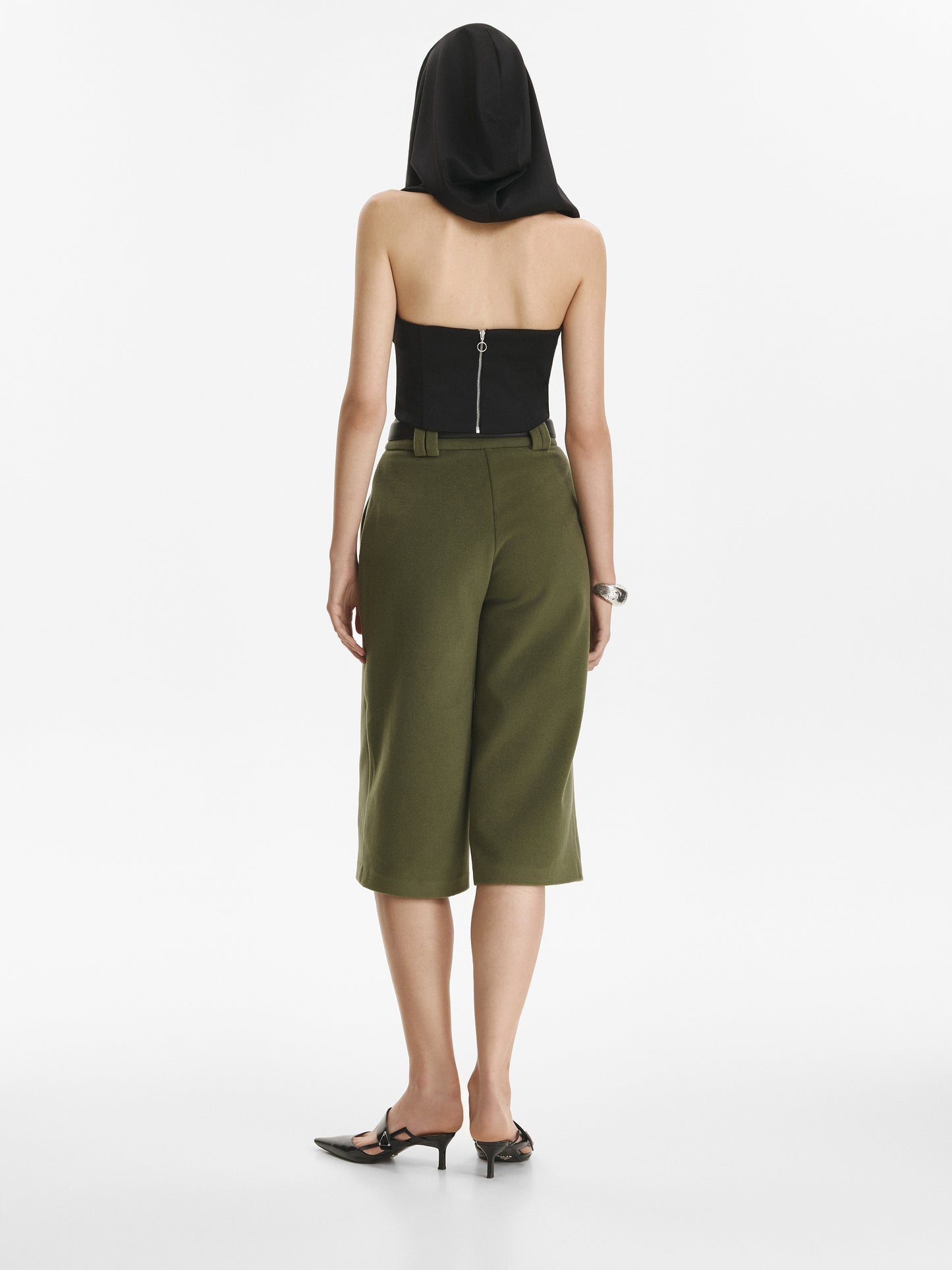 Hooded corset vest VESTIAIRE D'UN OISEAU LIBRE