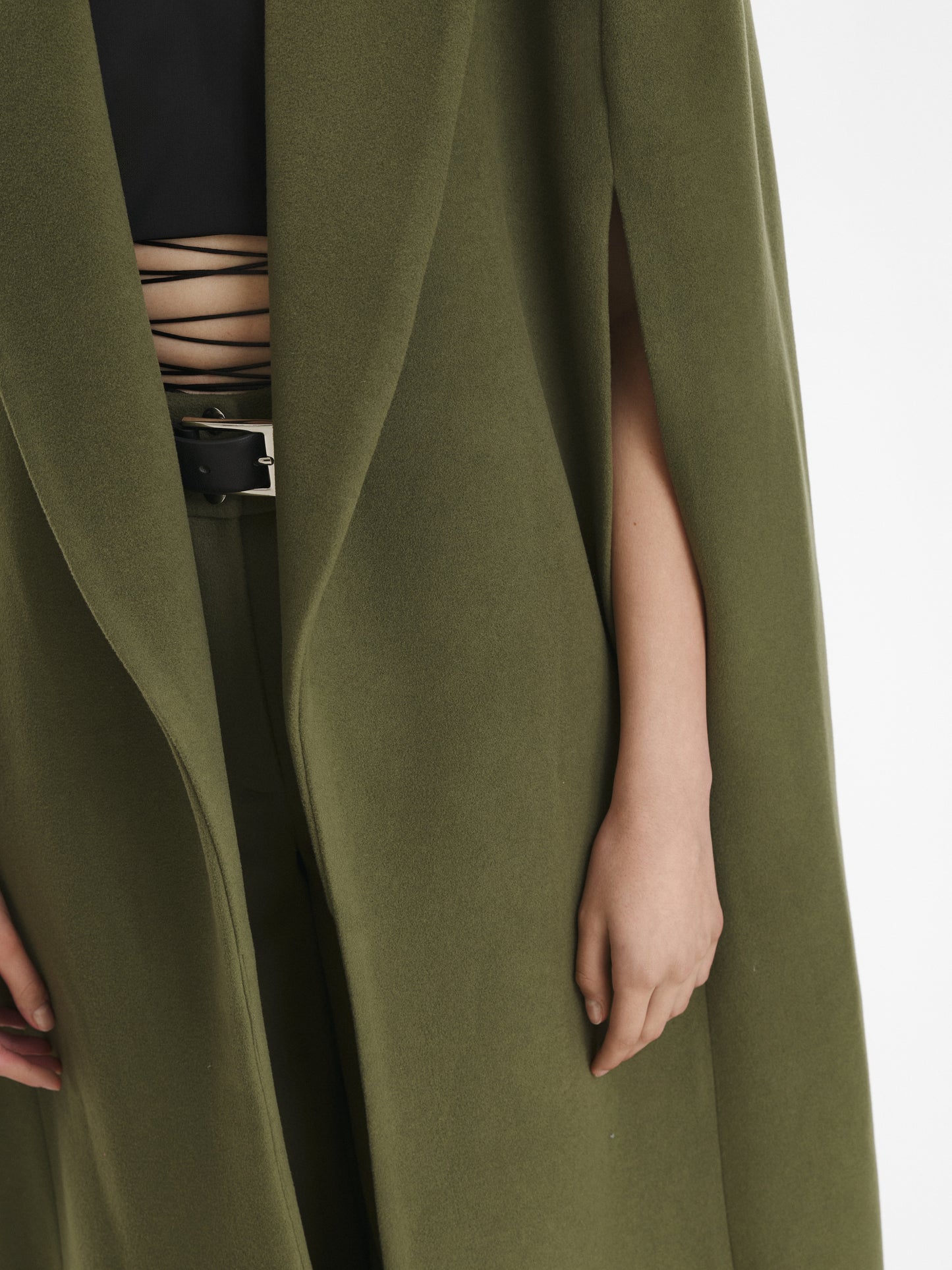 Cashmere Blend Cape VESTIAIRE D'UN OISEAU LIBRE