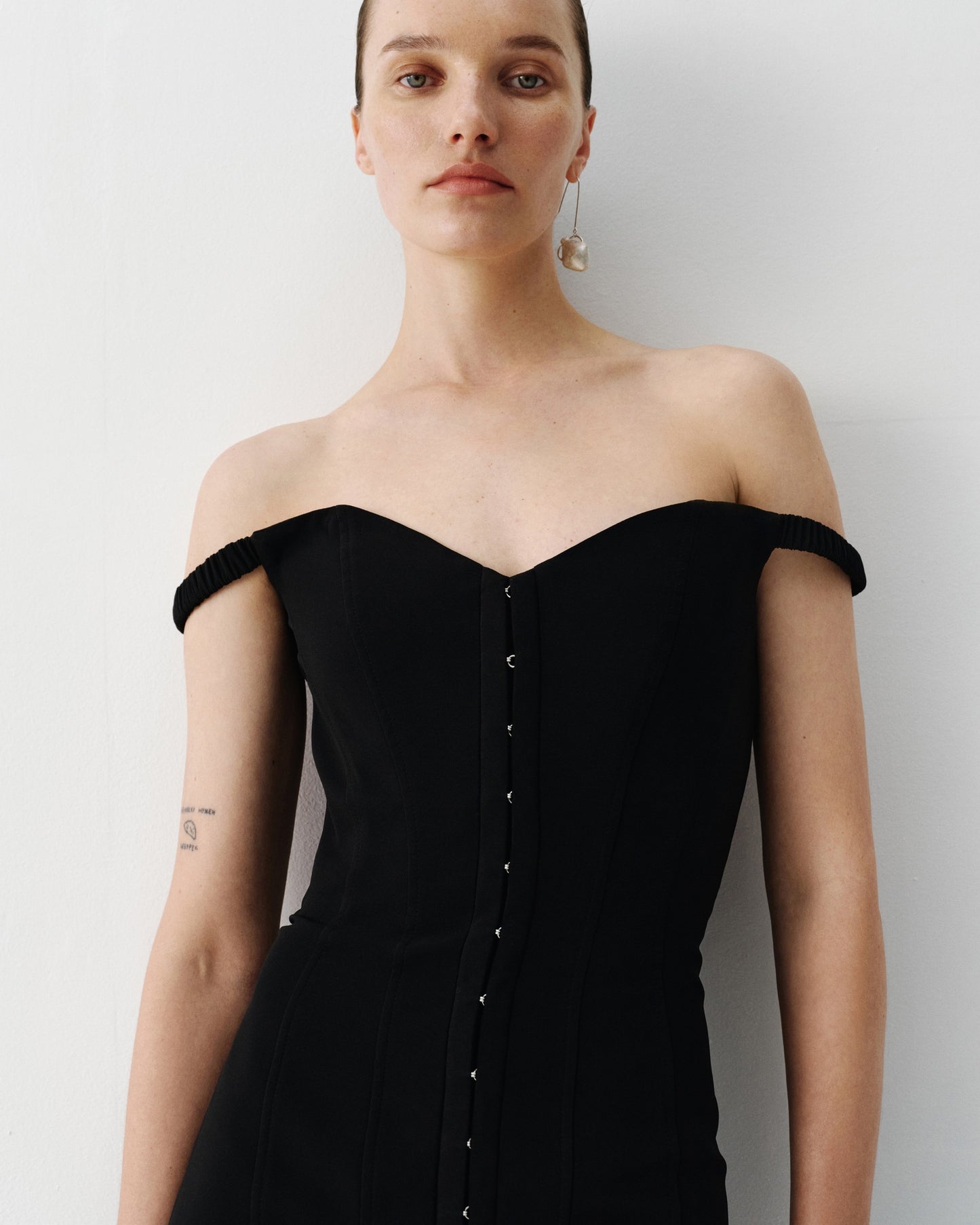 BLACK BUSTIER DRESS WITH HOOKS ELENA REVA