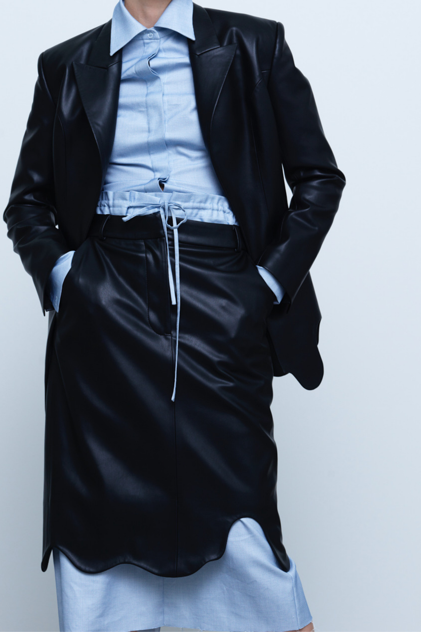 TOP #03 — Fitted Longline Shirt GUDU