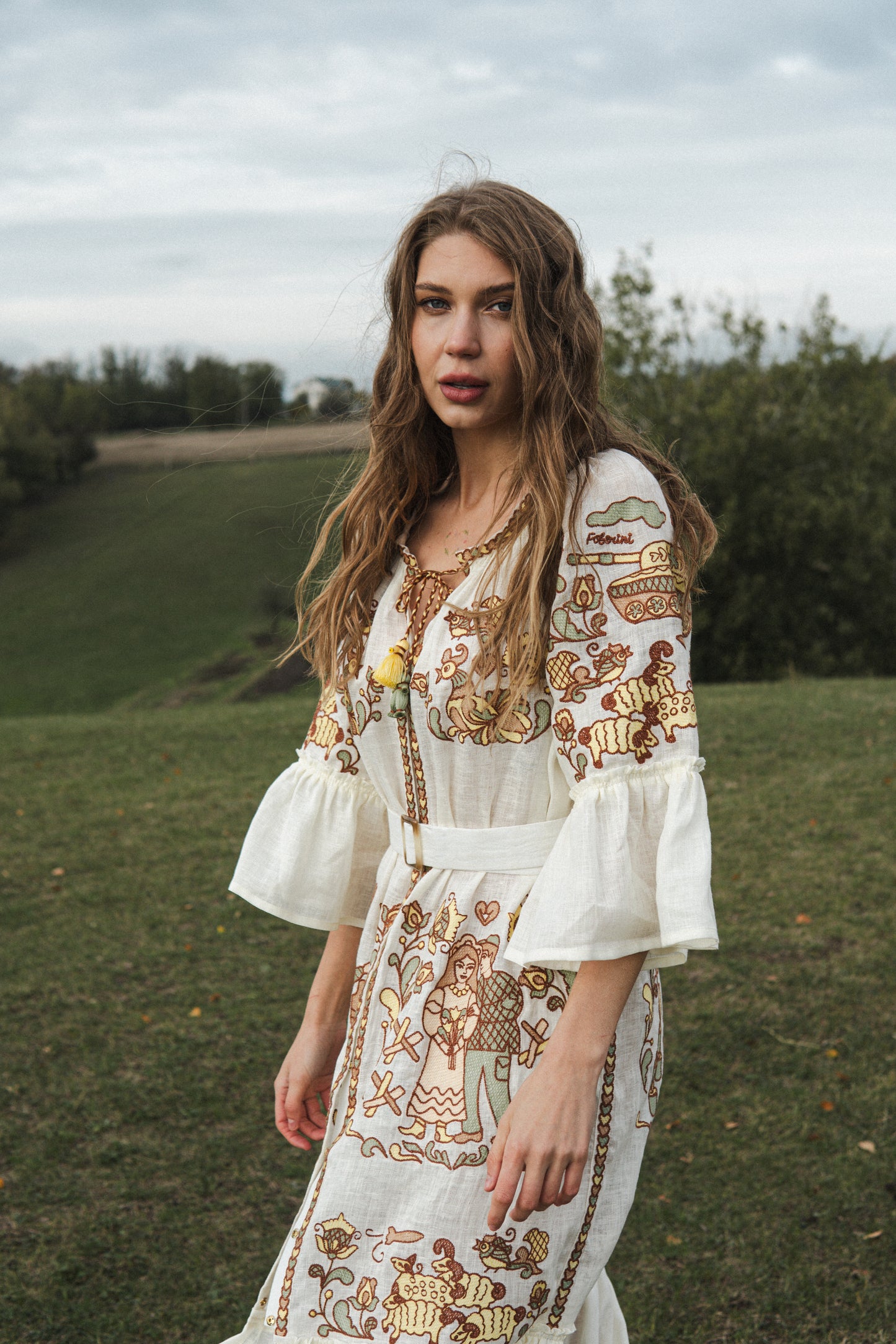 "Embroidery history" beige maxi dress FOBERINI