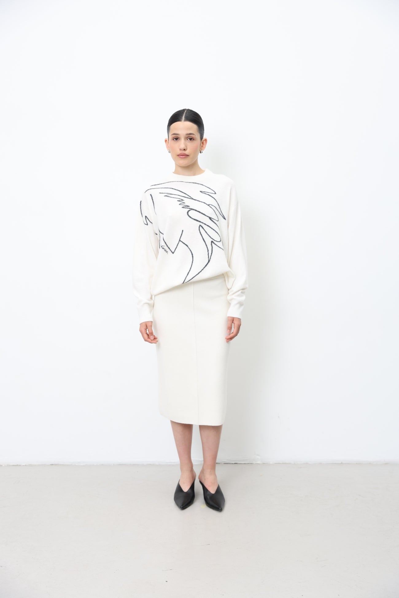 Jumper With Accent Graphic Motif 91LAB
