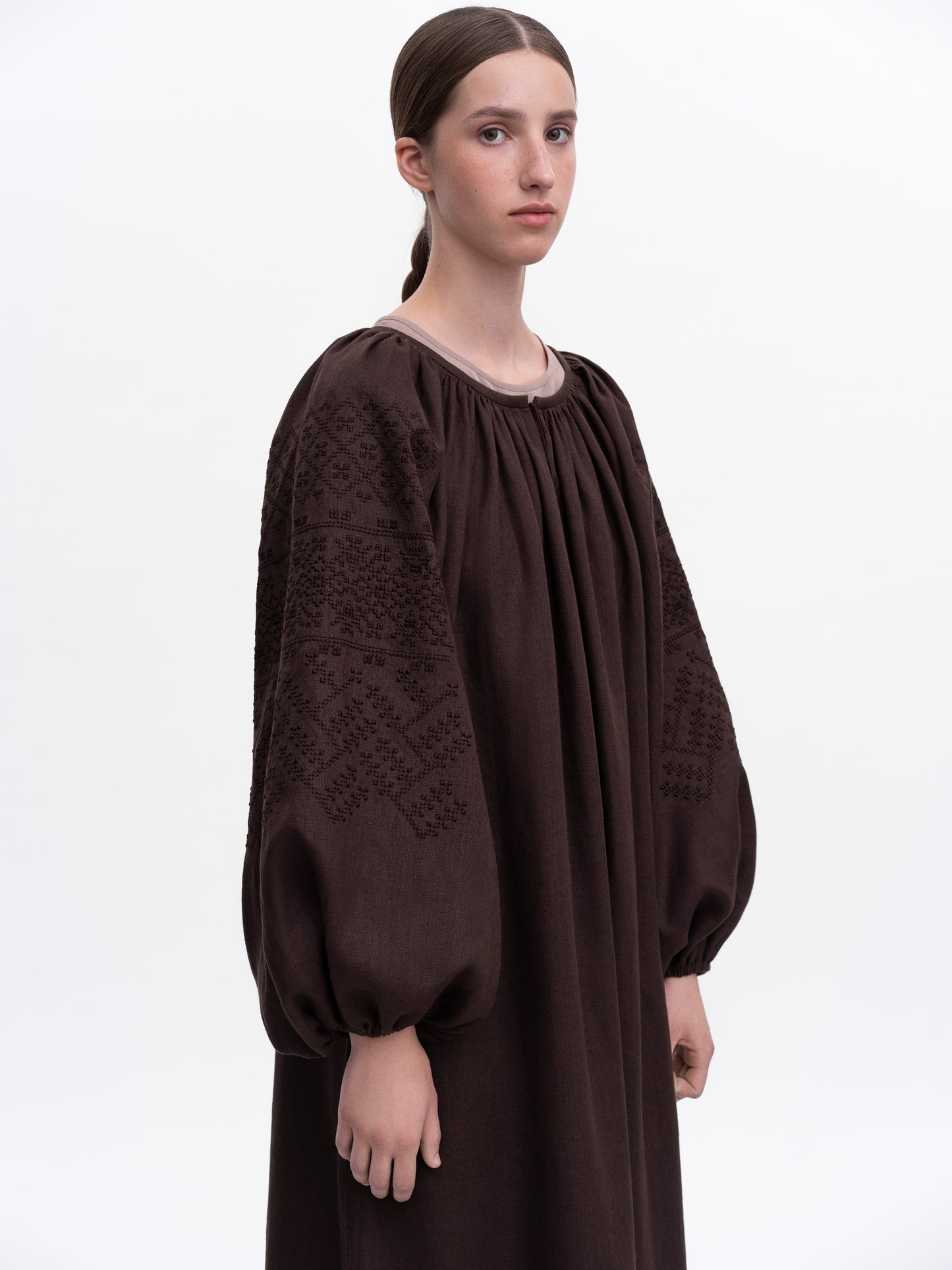 Brown embroidered dress Velina ETNODIM