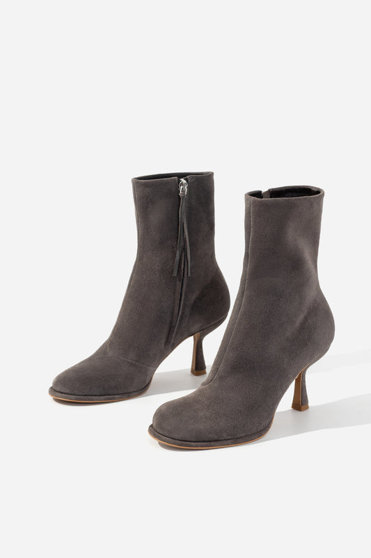 BLANCA dark gray suede ankle boots, pair of boots with zipper detail on the side
