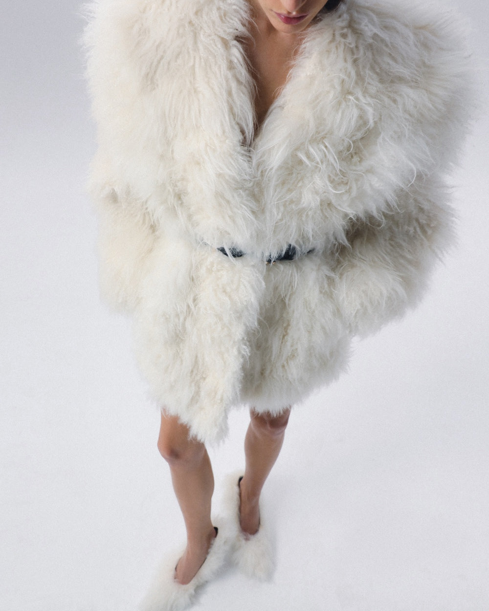 SHORT FUR COAT KATERINA KVIT