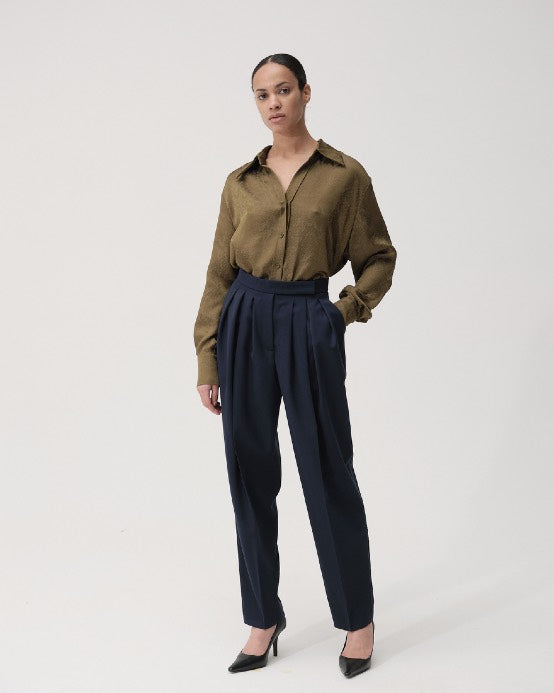 Tapered Pleated Pants GASANOVA