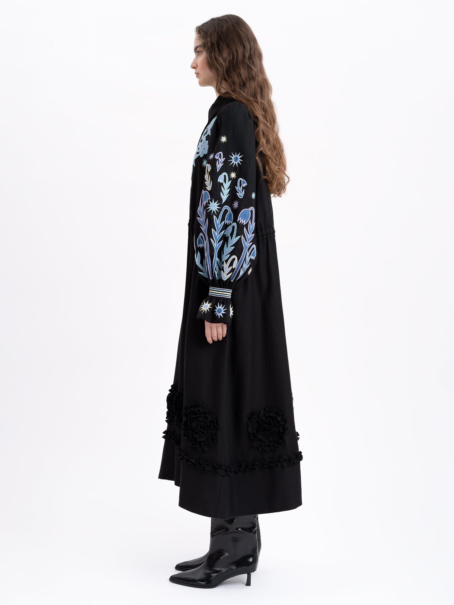 Long embroidered black dress North ETNODIM