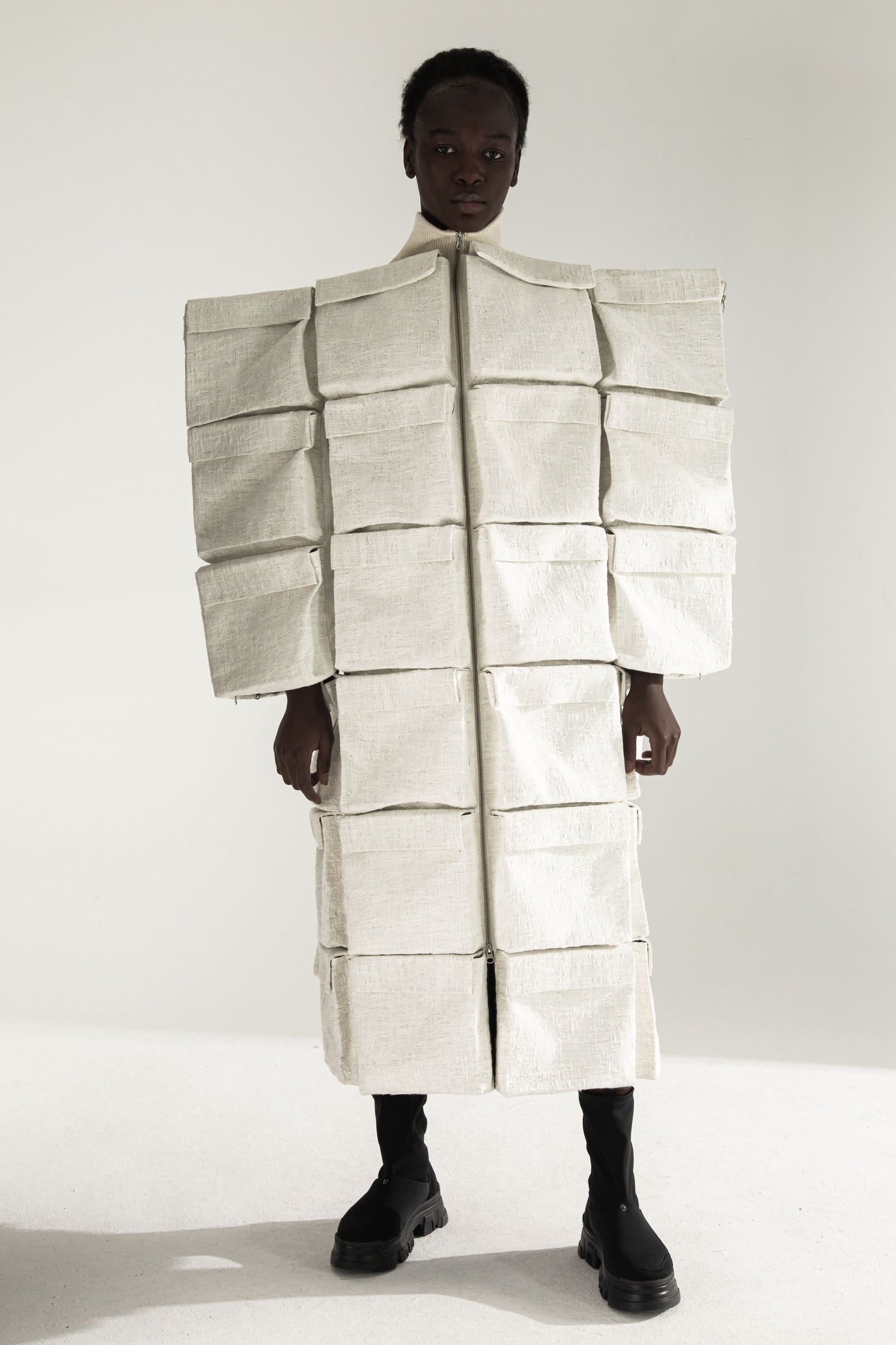 TRANSIT 3-way transforming piece: jumpsuit / coat DZHUS