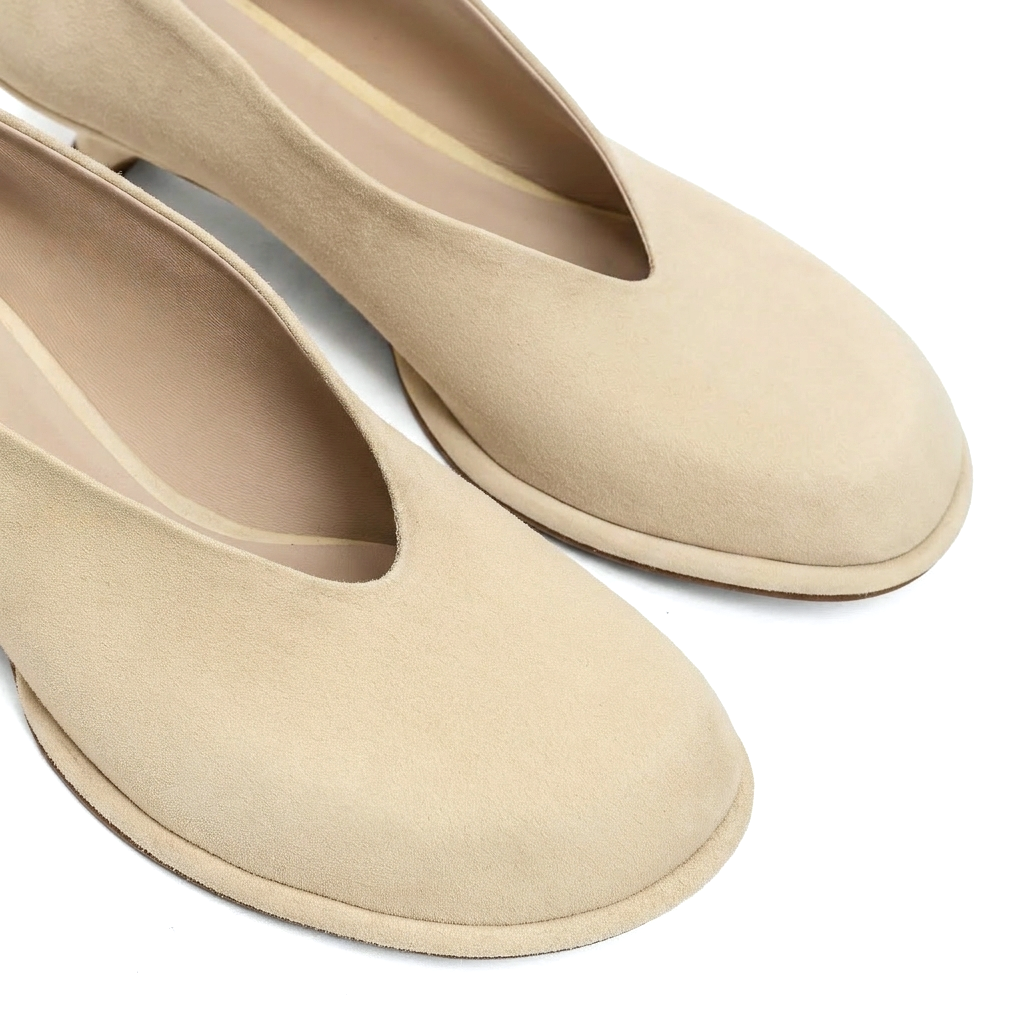 Doris nude suede pumps LOOKIE ATELIER