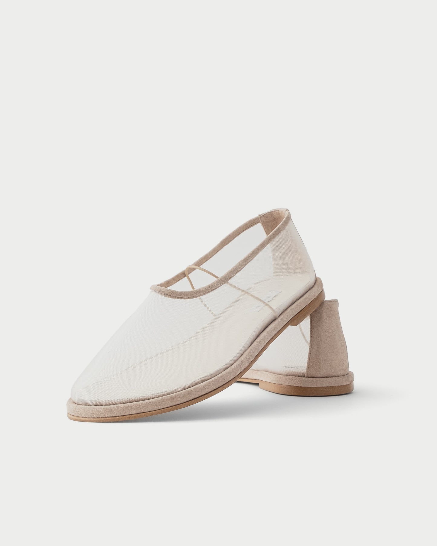 Satie Ballerinas Milk HVOYA