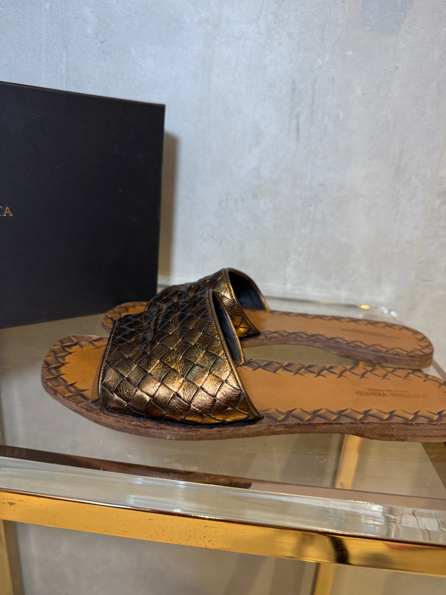 Intrecciato Leather Slides Brown BOTTEGA VENETA (Pre-Owned)