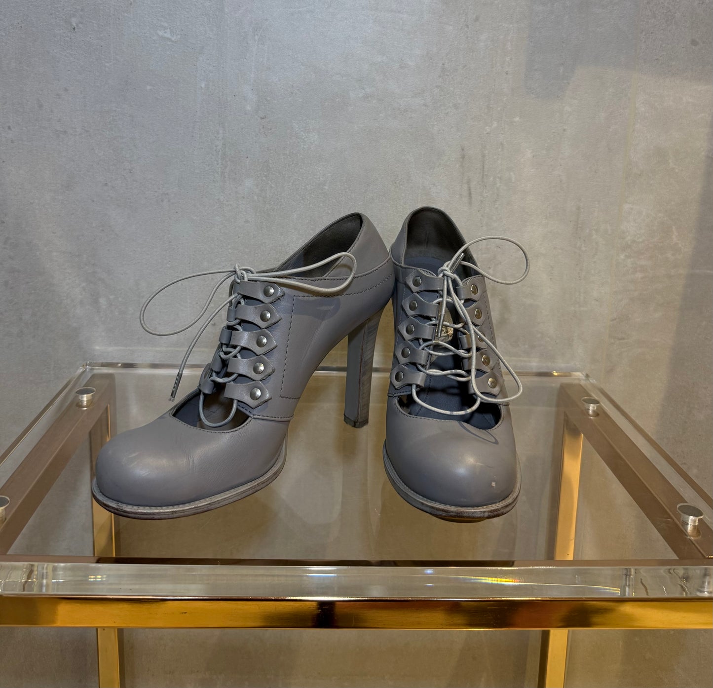 Grey Leather Platform Lace-Up Heels ALEXANDER MCQUEEN (Pre-Owned)