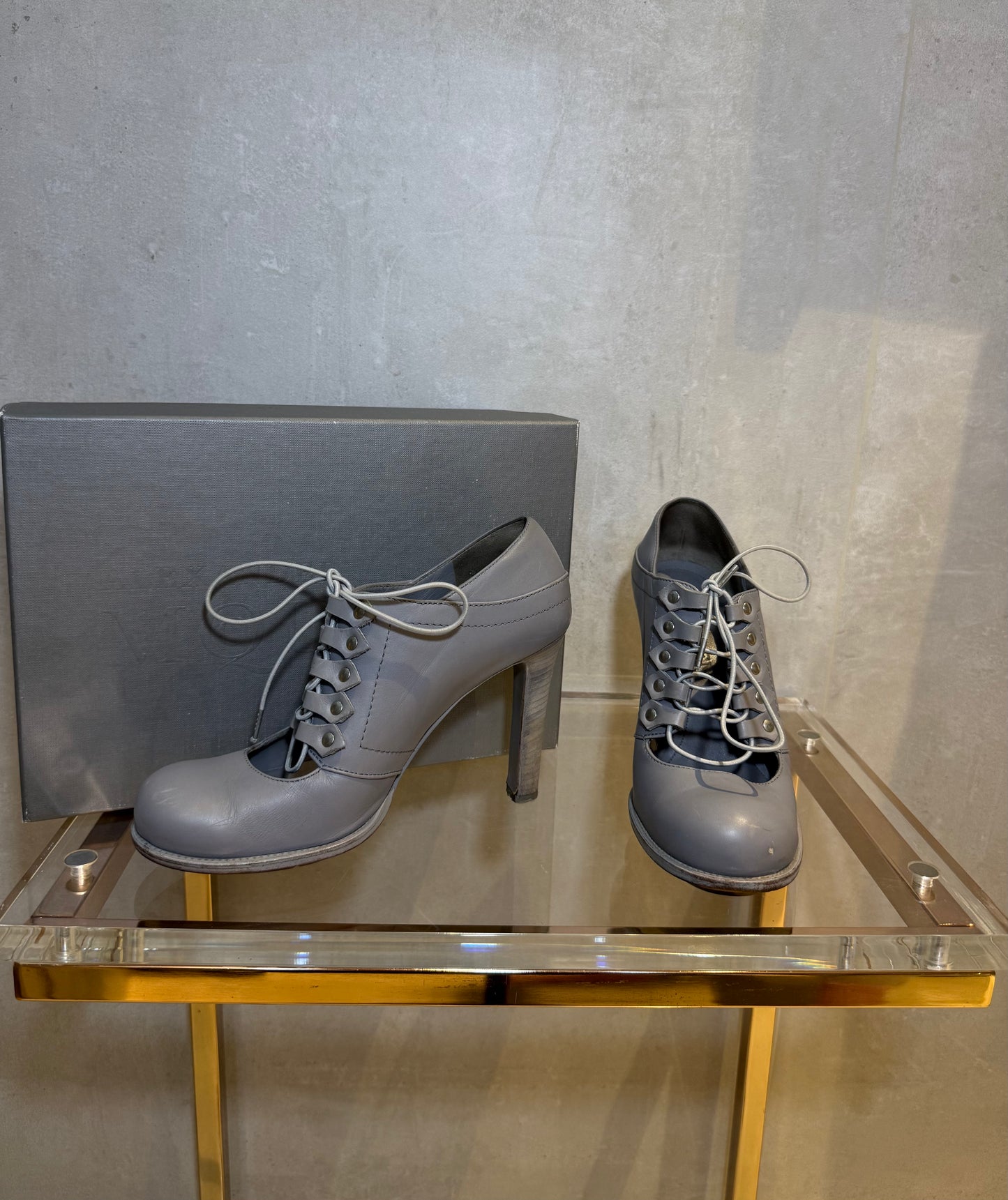Grey Leather Platform Lace-Up Heels ALEXANDER MCQUEEN (Pre-Owned)