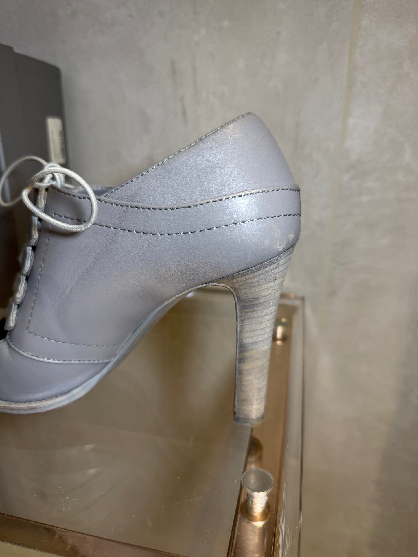 Grey Leather Platform Lace-Up Heels ALEXANDER MCQUEEN (Pre-Owned)