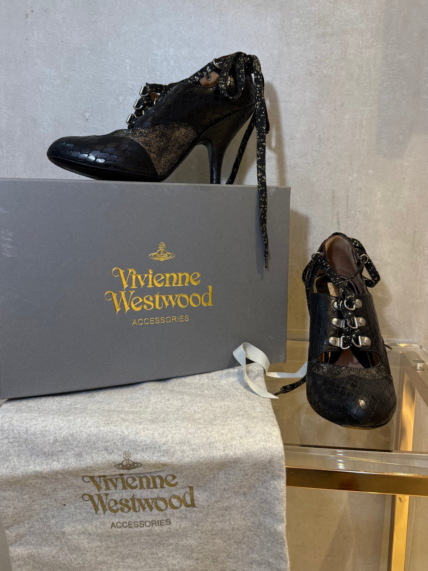 Gillie Heeled Shoes Black Gold VIVIENNE WESTWOOD (Pre-Owned)