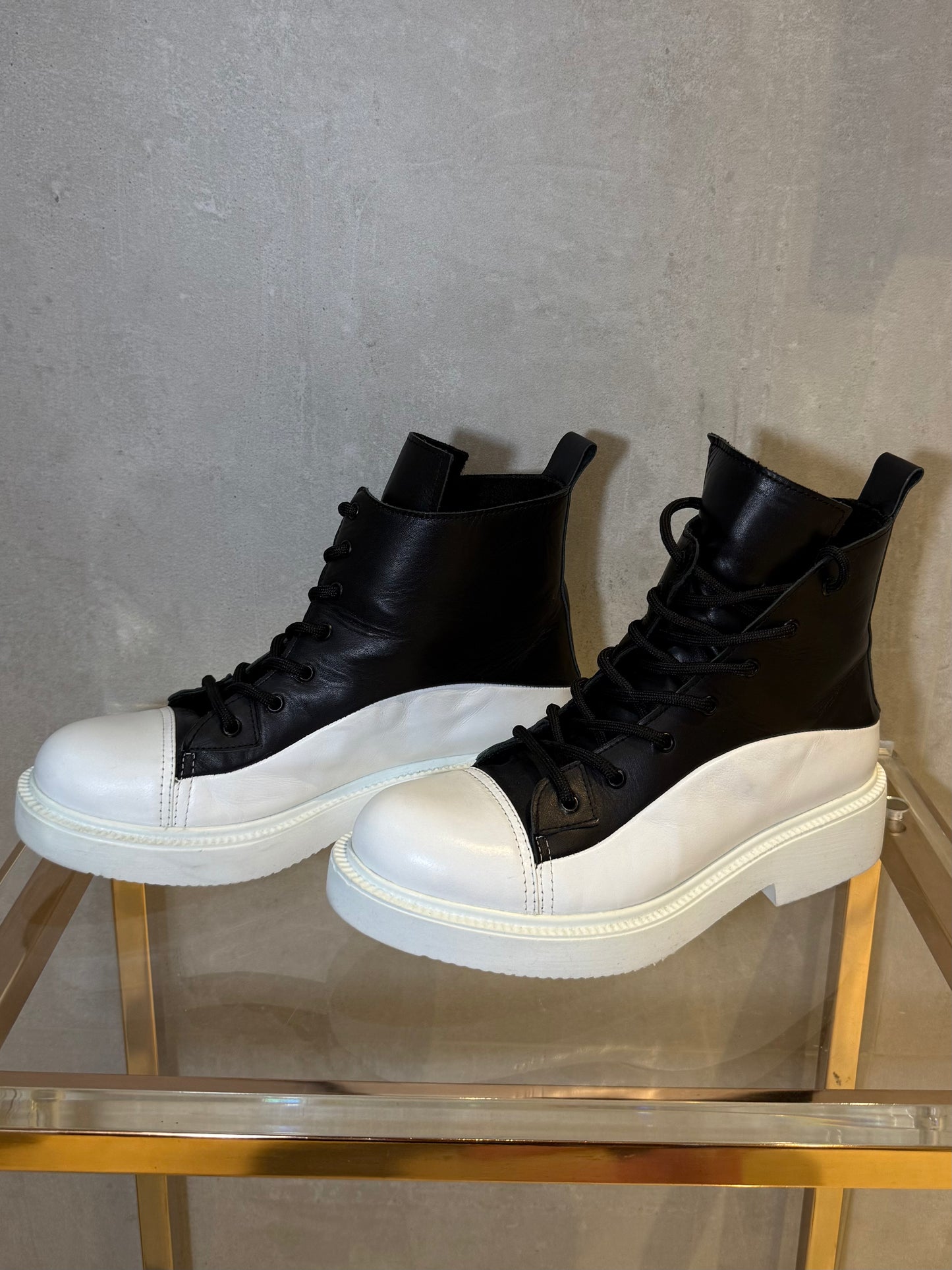 Platform Leather Boots LURDES BERGADA (Pre-Owned)