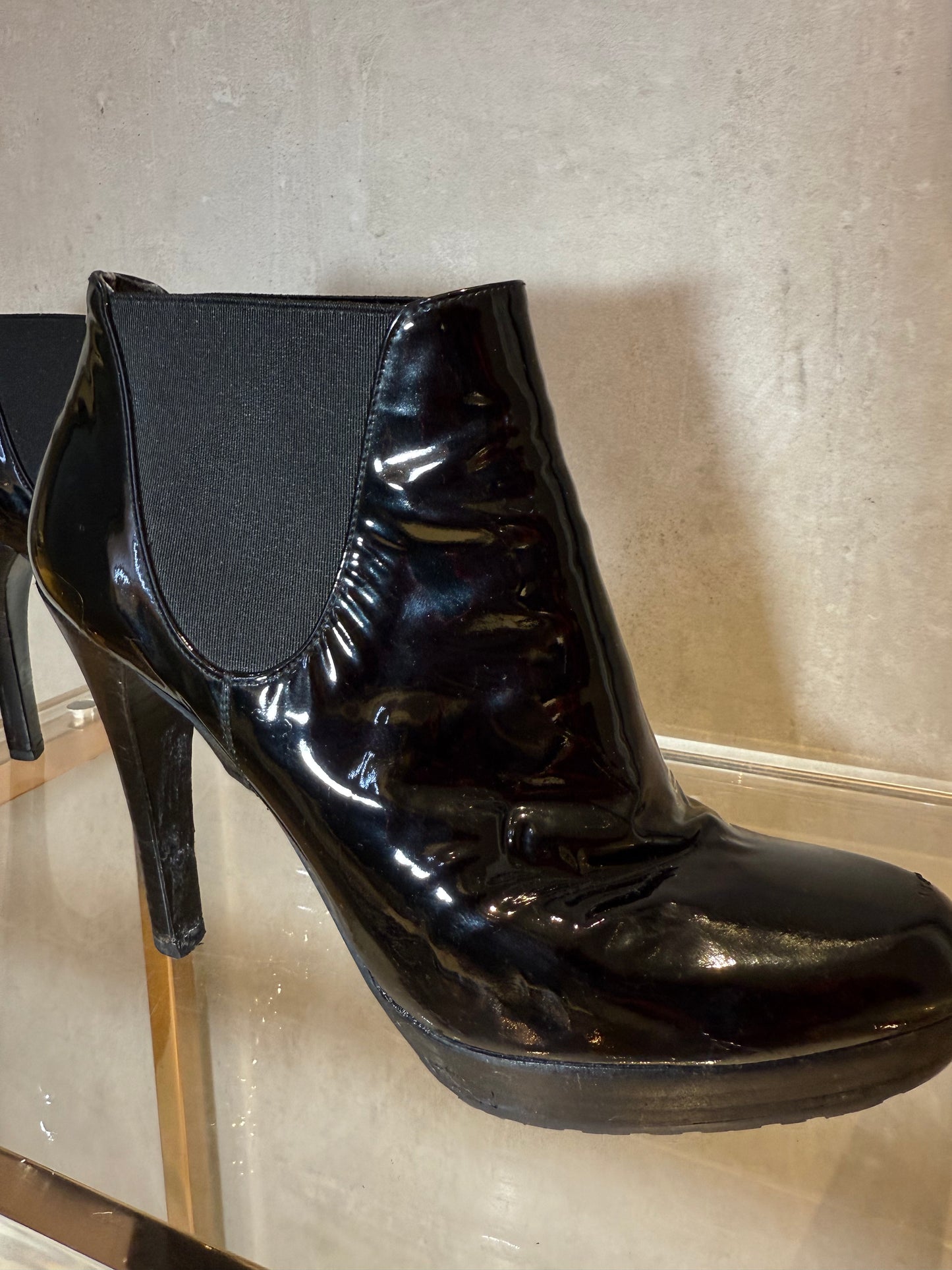 Whoop Black Patent Leather Ankle Boots STUART WEITZMAN (Pre-Owned)