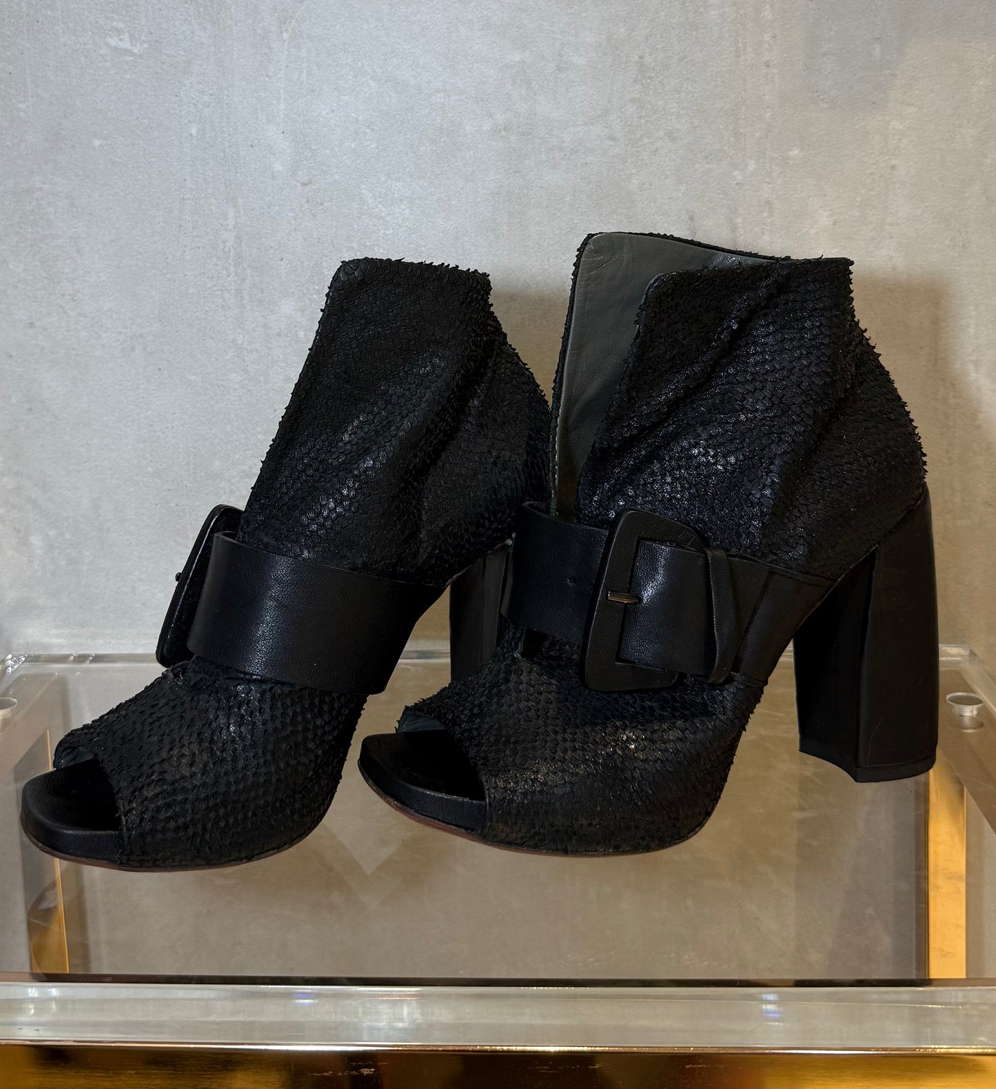 Heeled Ankle Boots Black Leather VERO CUOIO (Pre-Owned)