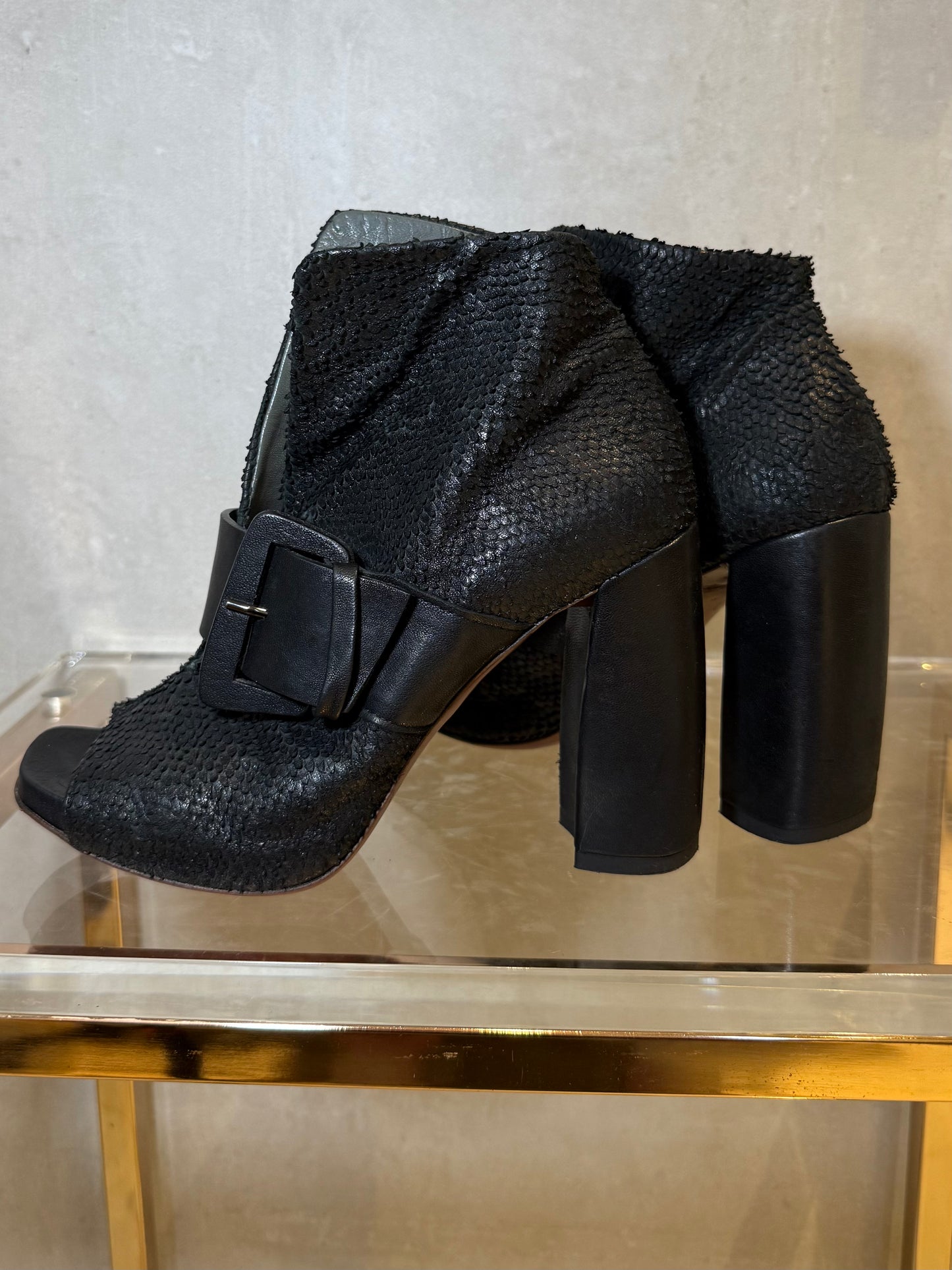 Heeled Ankle Boots Black Leather VERO CUOIO (Pre-Owned)