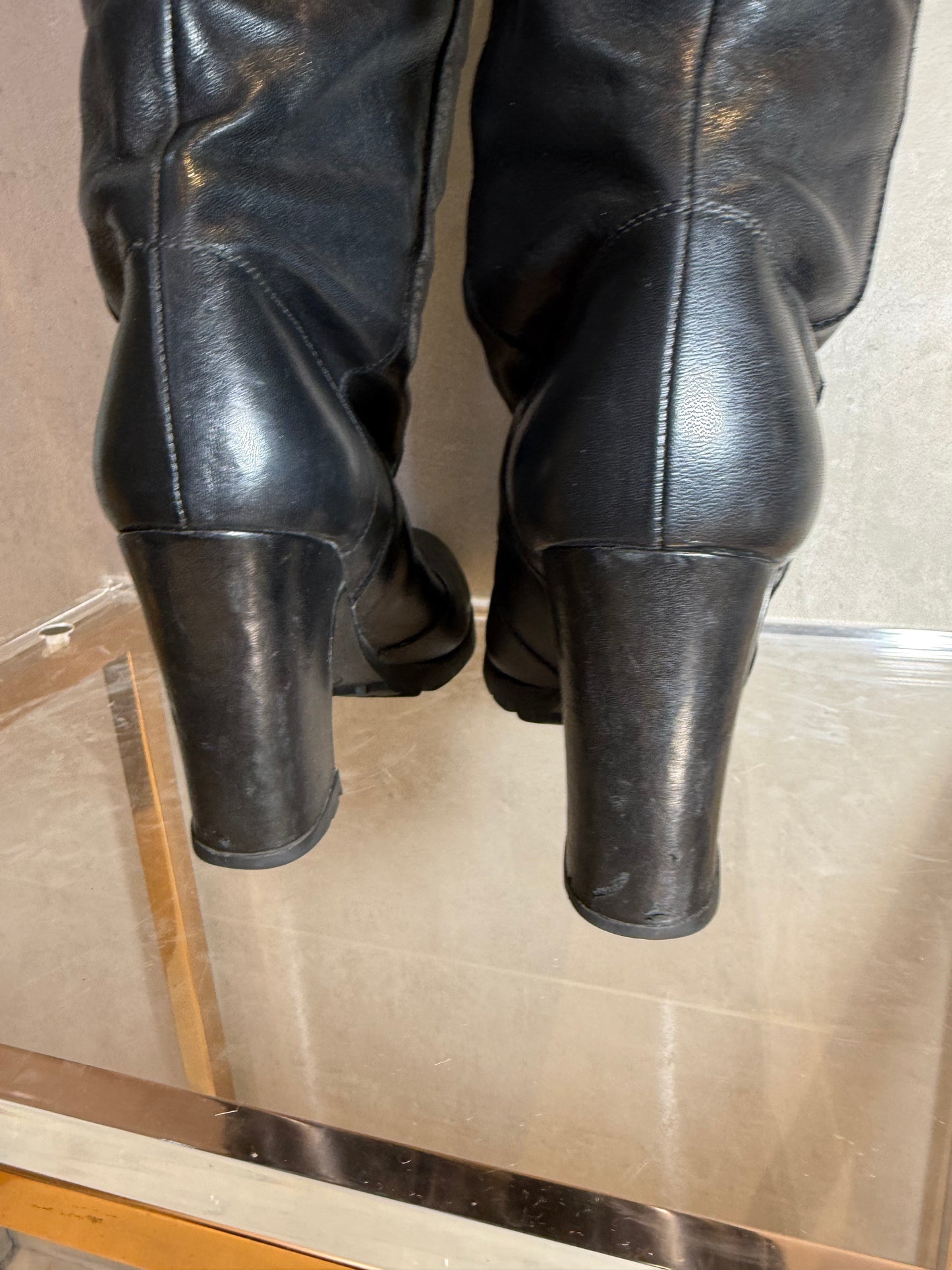 Black Leather Knee-High Boots MM6 MAISON MARGIELA (Pre-Owned)