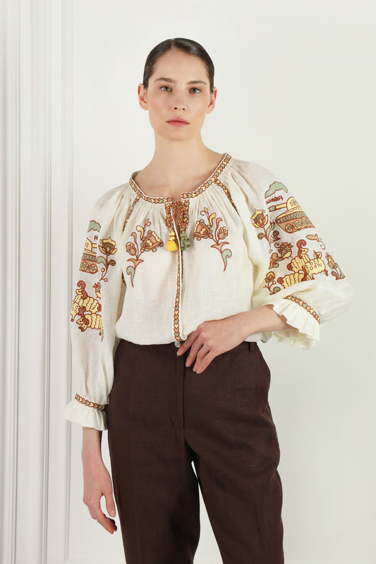 "Embroidery history" beige blouse  FOBERINI