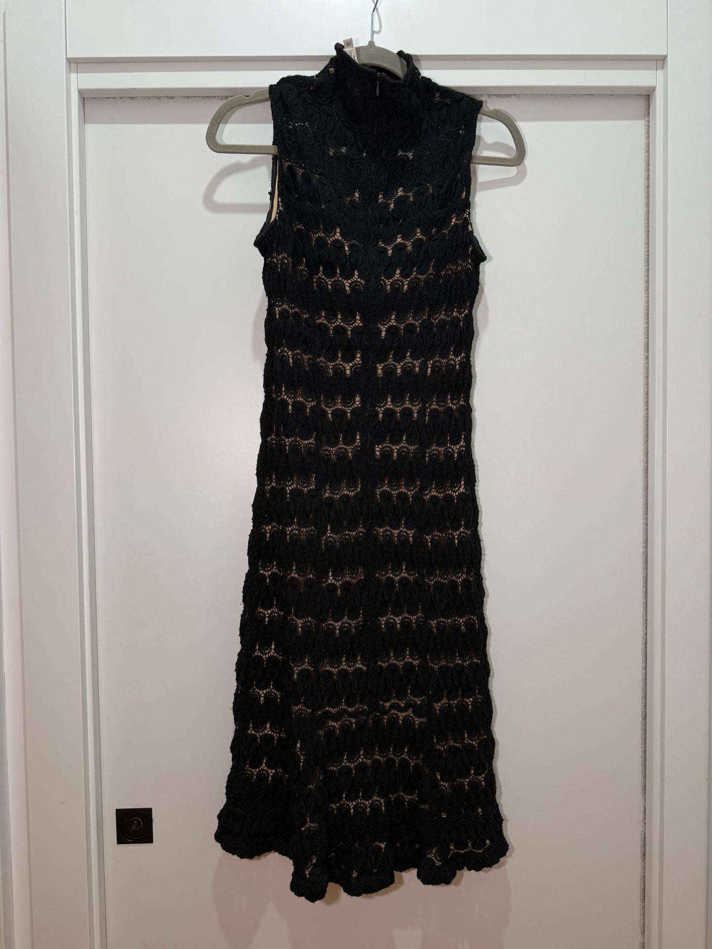 Black Lace Dress – Fitted Stretch Midi MARISA MINICUCCI (Pre-Owned)