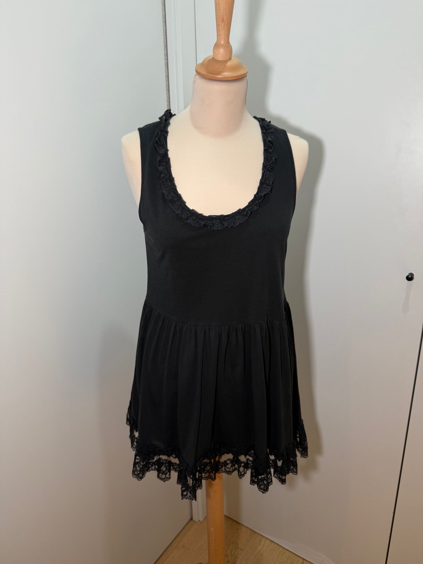 Black Lace Trim Top DOLCE & GABBANA (Pre-Owned)