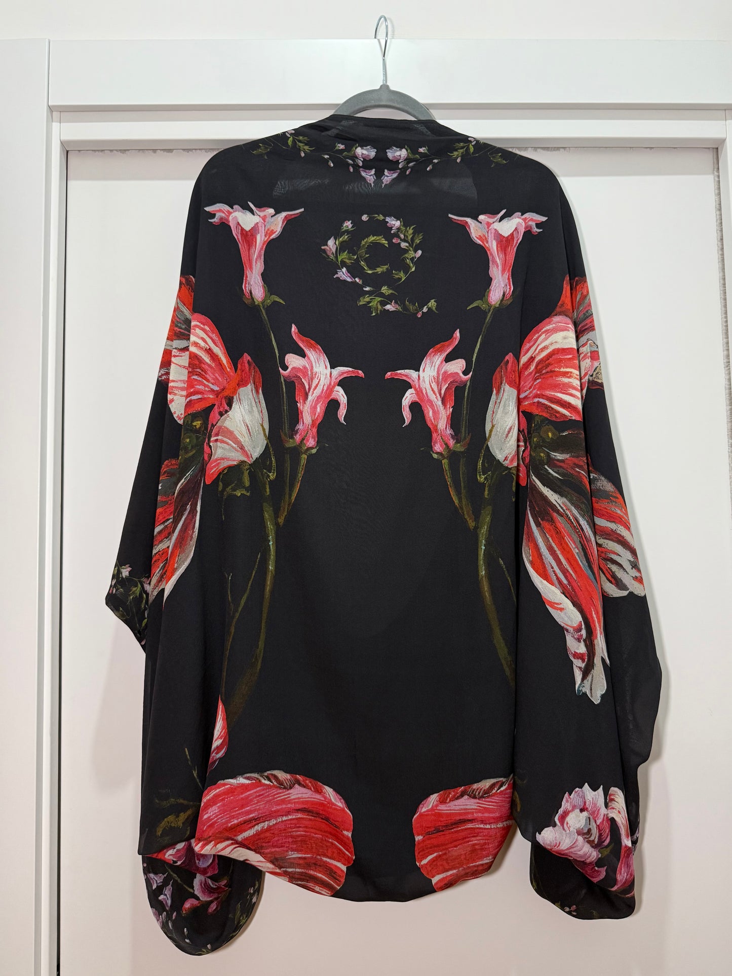 Black Silk Floral Kimono ALEXANDER MCQUEEN (Pre-Owned)