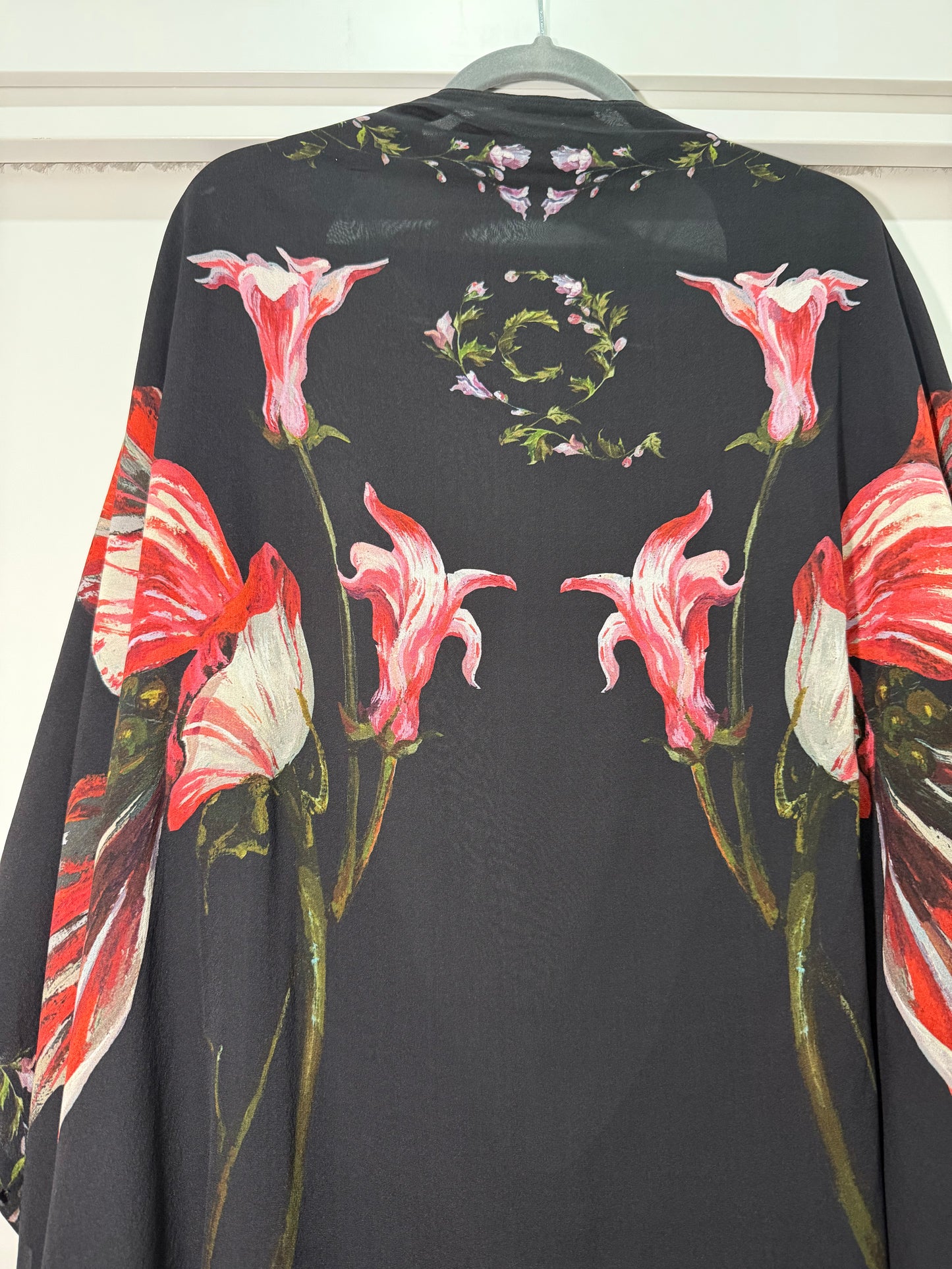 Black Silk Floral Kimono ALEXANDER MCQUEEN (Pre-Owned)