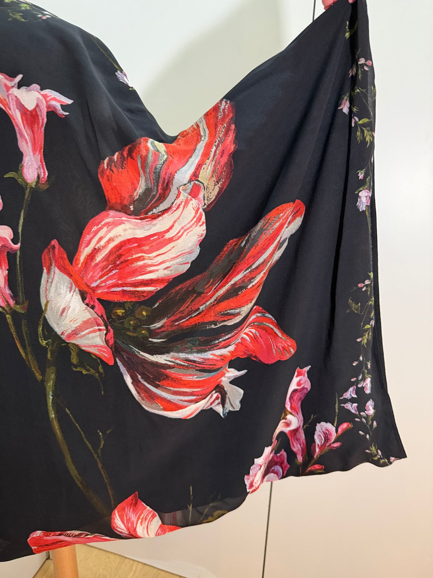 Black Silk Floral Kimono ALEXANDER MCQUEEN (Pre-Owned)