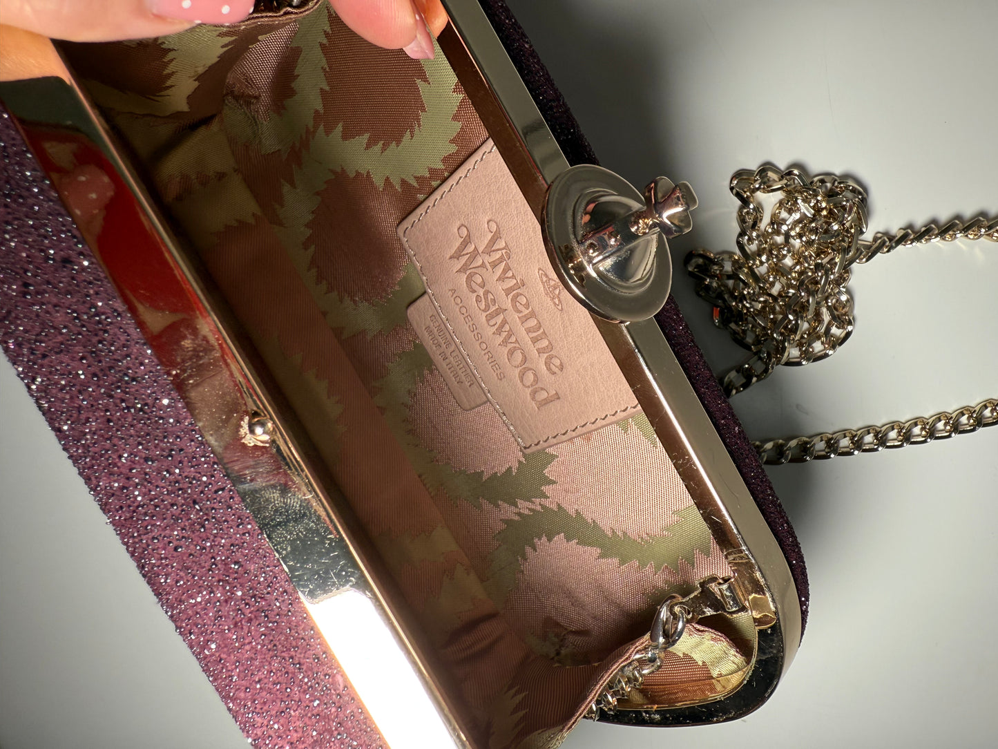 Burgundy Glitter Clutch Bag with Chain VIVIENNE WESTWOOD (Pre-Owned)