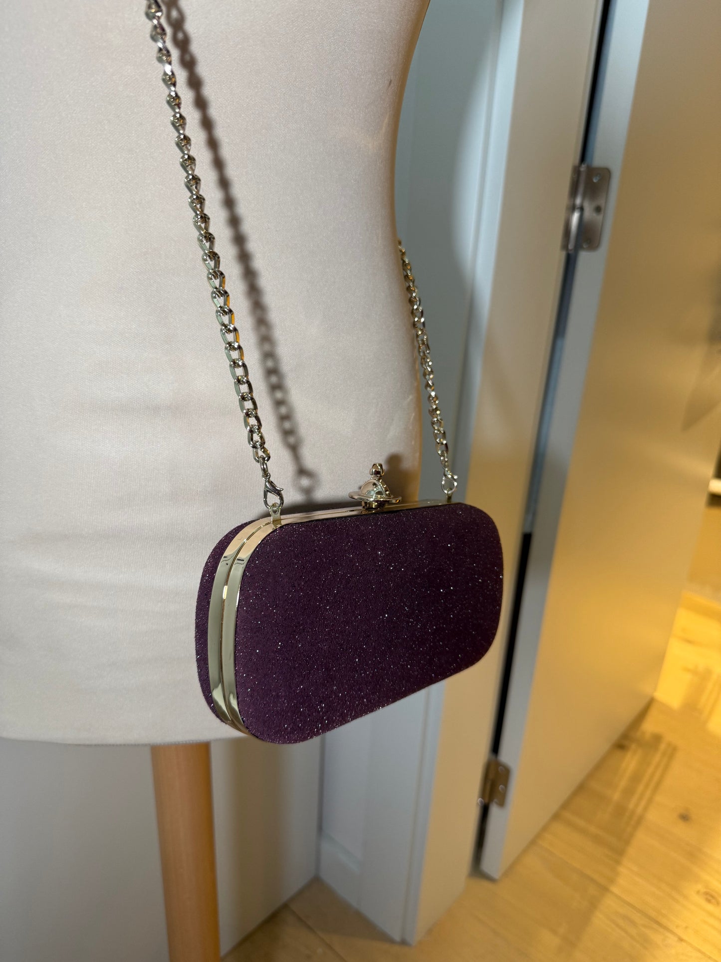 Burgundy Glitter Clutch Bag with Chain VIVIENNE WESTWOOD (Pre-Owned)
