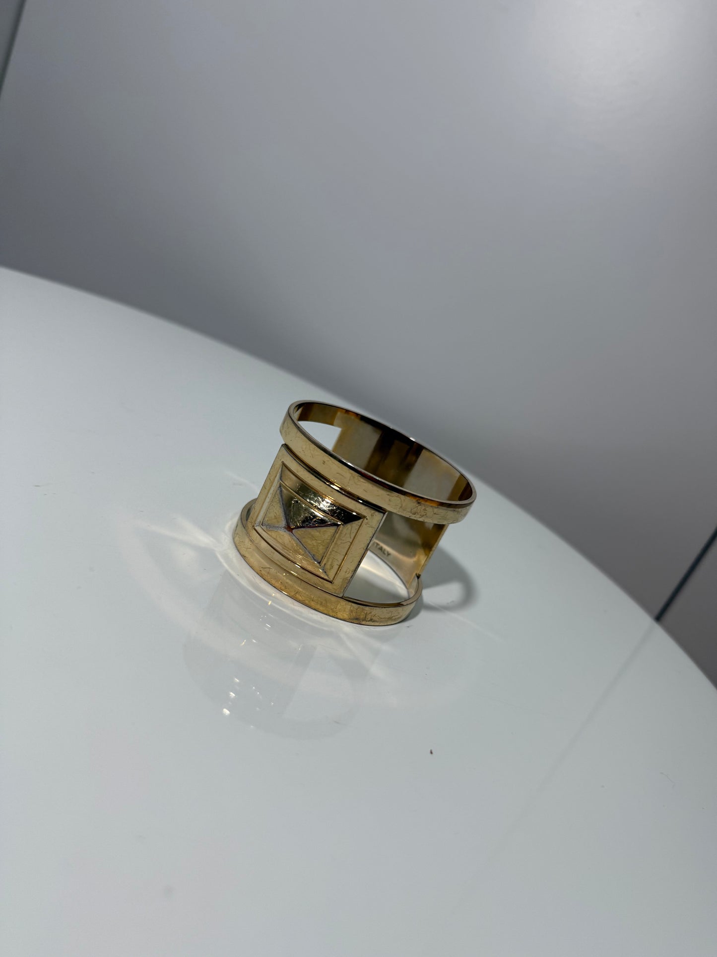 Gold Cuff Bracelet DSQUARED2 (Pre-Owned)