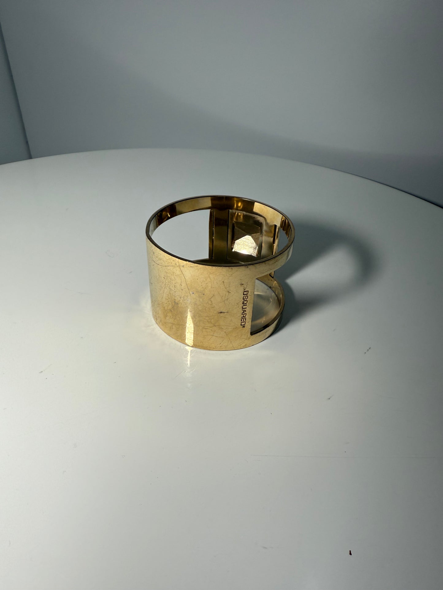 Gold Cuff Bracelet DSQUARED2 (Pre-Owned)