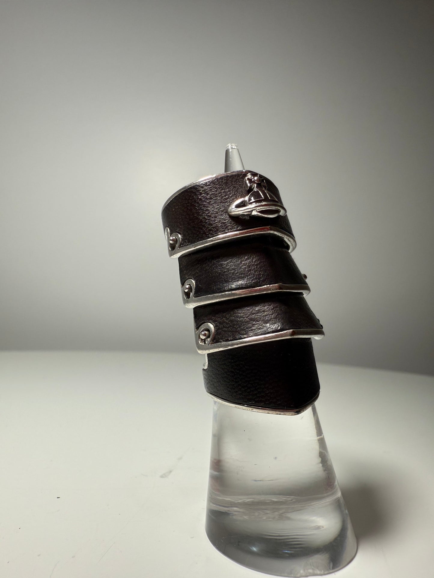 Orb Armour Leather Wrap Ring VIVIENNE WESTWOOD (Pre-Owned)