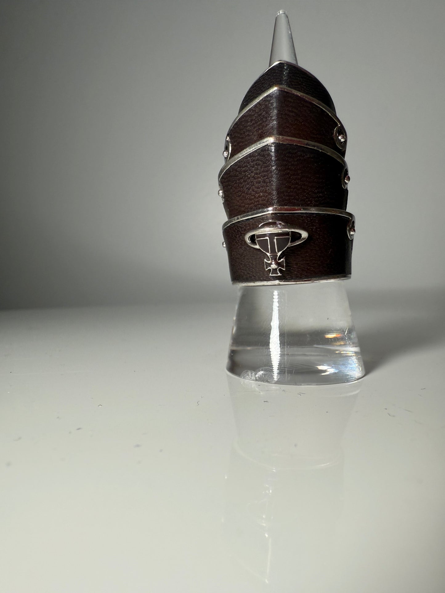 Orb Armour Leather Wrap Ring VIVIENNE WESTWOOD (Pre-Owned)