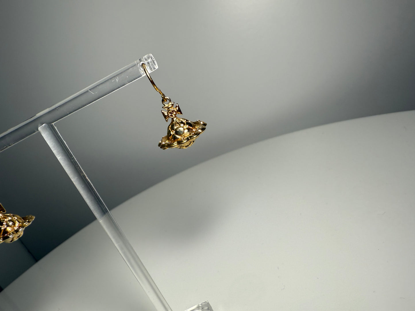 Orb Drop / Saturn Earrings Gold Tone VIVIENNE WESTWOOD (Pre-Owned)