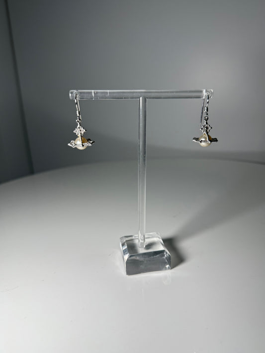 Pearl Saturn Drop Earrings Silver VIVIENNE WESTWOOD (Pre-Owned)