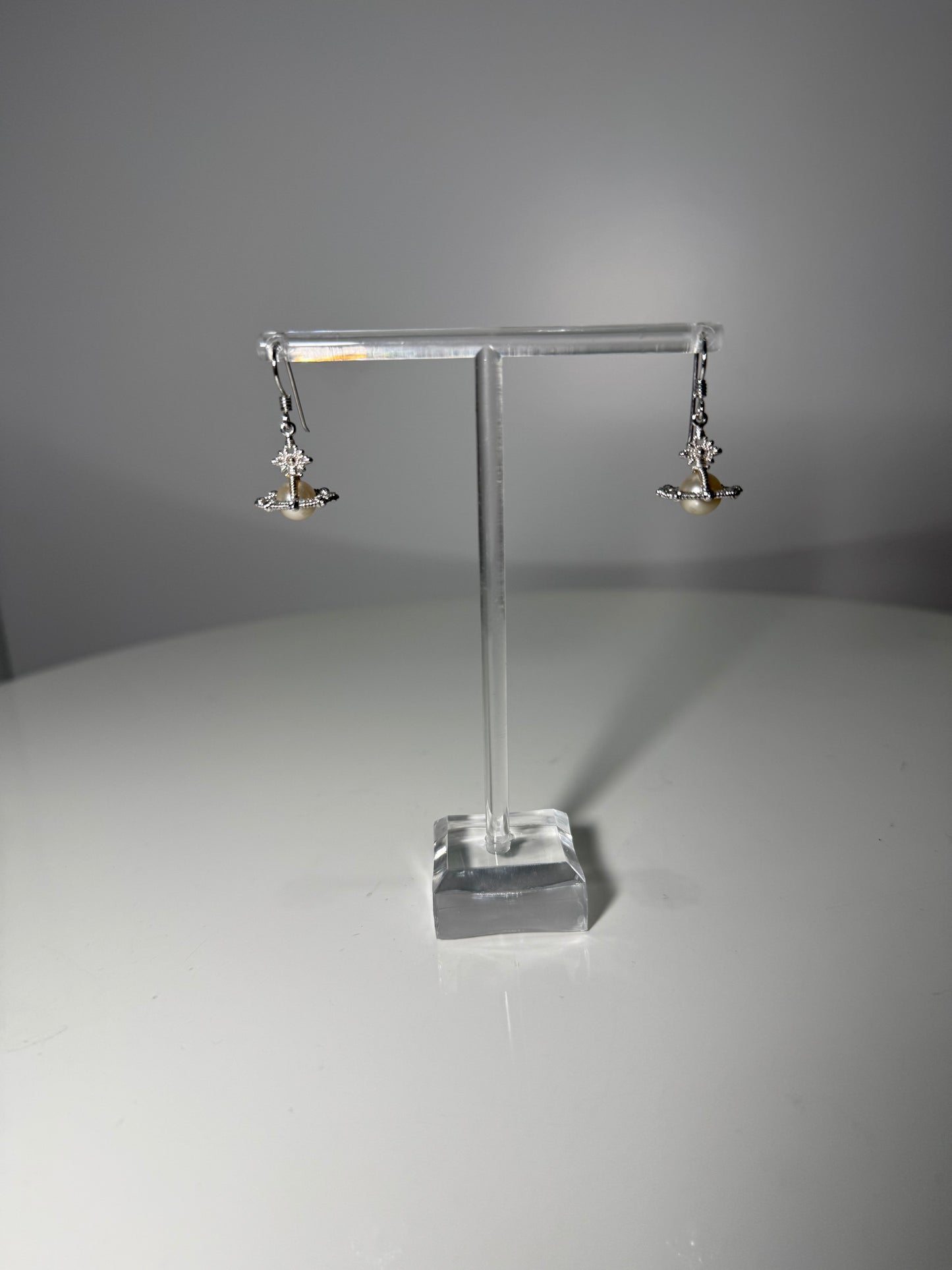 Pearl Saturn Drop Earrings Silver VIVIENNE WESTWOOD (Pre-Owned)